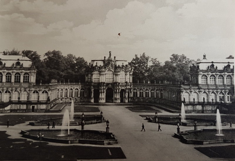 Datei:Dresden nach Weltkrieg - Bomben 13.2.1945.jpg