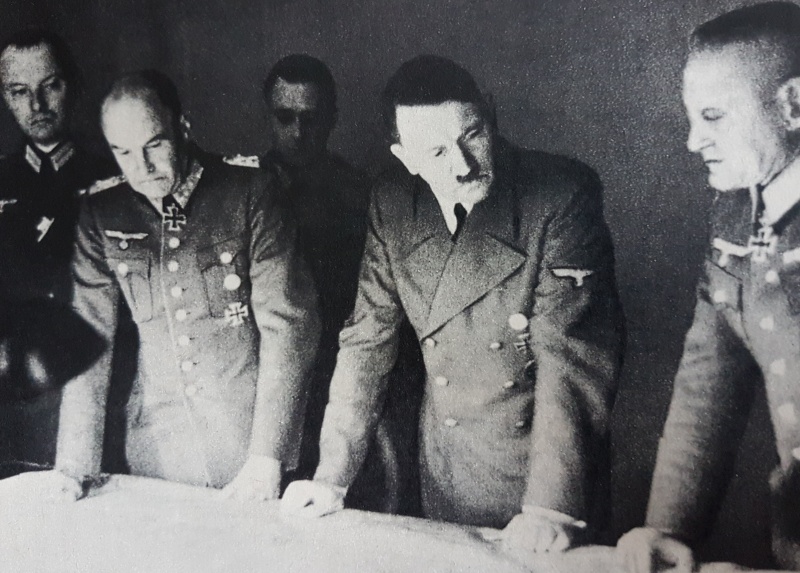 Datei:Verbrecher - Führerhauptquartier.jpg