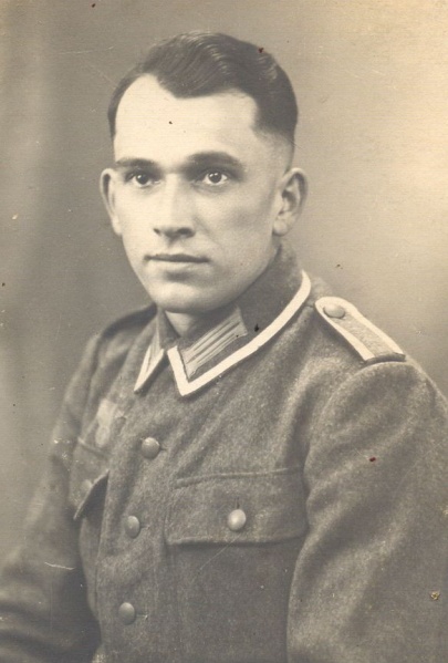 Datei:Porträt Unteroffizier.jpg