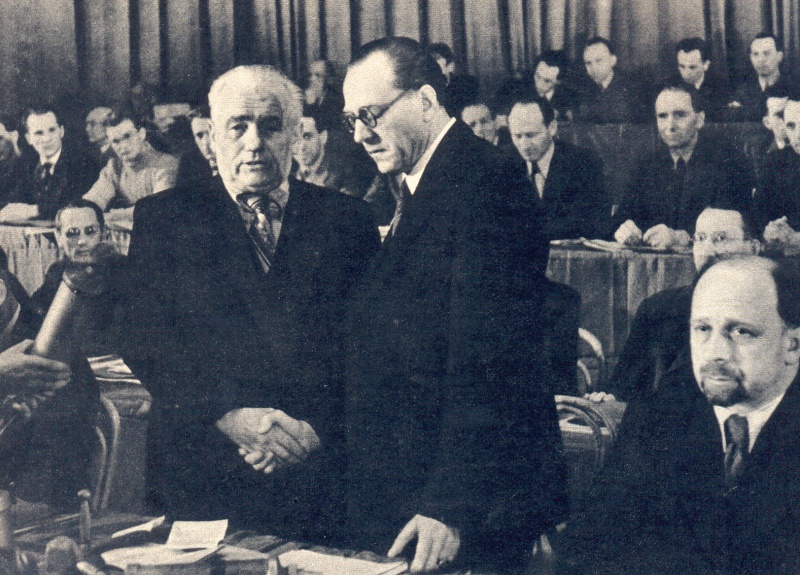 Datei:Vereinigung KPD und SPD zur SED 21. und 22.4.1946.tif.jpg
