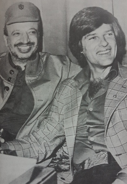 Datei:Gespräch mit Arafat in Beirut.jpg