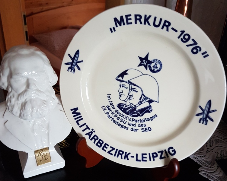 Datei:Marx und Leipzig DDR.jpg